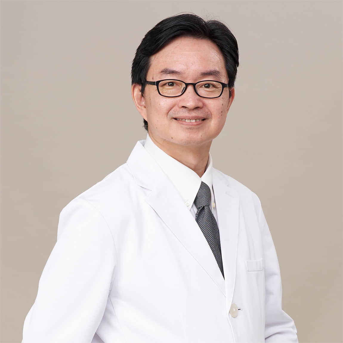 何彥秉 Jason Yen-Ping Ho, MD., 副院長.